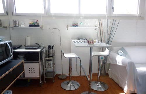 Ueberstorf Bed & Breakfast | Studio Elegant
