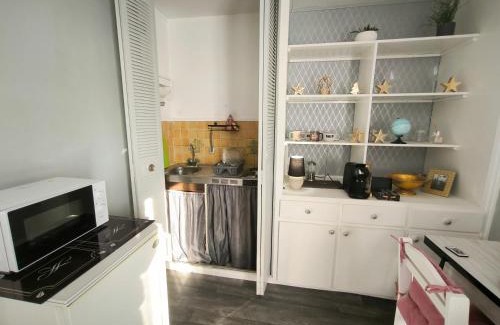 Avon Apartment | STUDIO en face de la forêt de FONTAINEBLEAU