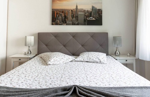 Lausanne Apartment | Studio flat ∙ 1 bedroom ∙ 2 guests