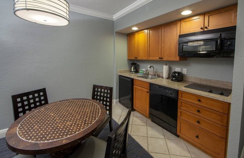 Orange Lake Apartment | Studio flat ∙ 1 bedroom ∙ 4 guests