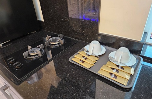 Croham Apartment | Studio for 2Guests-Parking-Garden-NearLondon-Ac