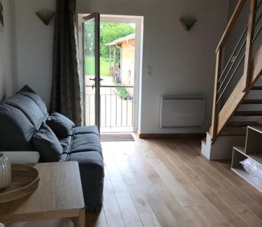 Saint-Didier-sur-Chalaronne Apartment | Studio Aux 2 Chouettes