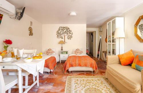 Lumiar Apartment | Studio & Garden