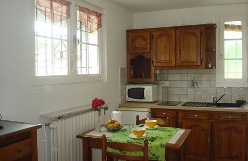Urcuray Apartment | STUDIO GETTE HASPARREN in the Basque Country near the Cambo thermal baths