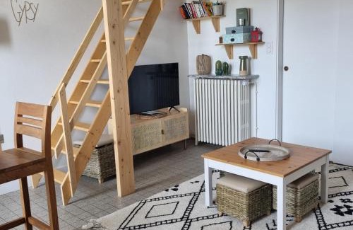 Isigny-le-Buat House | Studio Gypsy