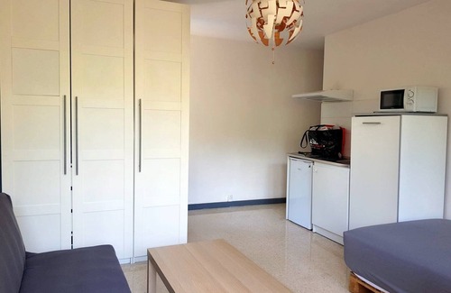 Residence Las Rebes Batiment Apartment | Studio hospital-faculty district