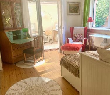 Wilhelmshorst Apartment | Studio im Haus Amselgarten