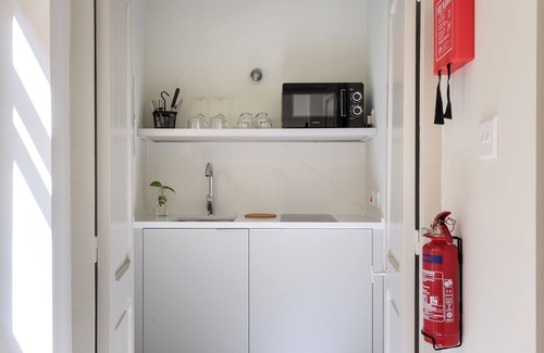 Cospicua Apartment | Studio in Historic House: Balcony, rooftop terrace
