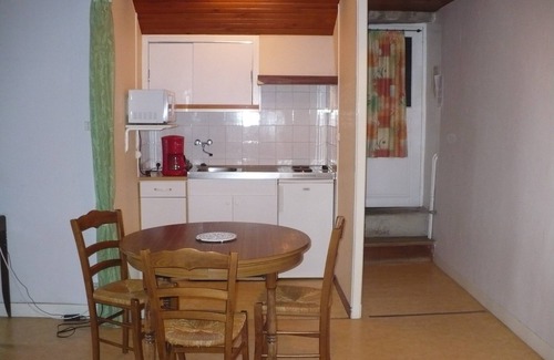 Siouville-Hague Apartment | STUDIO IN MANOR HOUSE WITH SEA VIEW