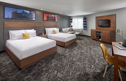 Downey Hotel | Studio Inn and Suites at Promenade Downey