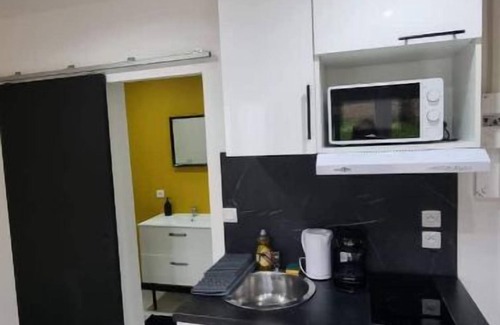 Saint-Quentin Apartment | Studio Jasmin Tout Confort, Rénové