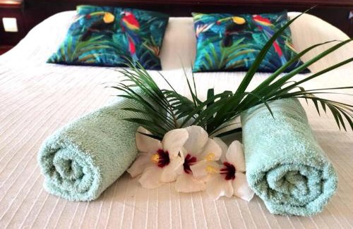 Gros Raisins Apartment | Studio Le Jacana dans une résidence de vacances avec piscine