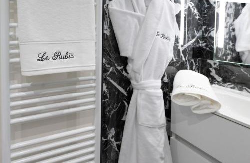 Eloyes Apartment | Studio le Rubis