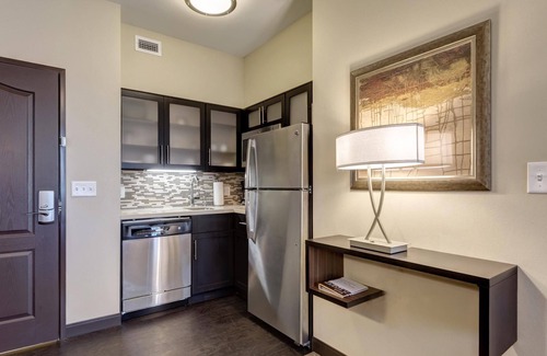Maryland Heights Apartment | Studio | Lovely Suite Close to Edward Jones!