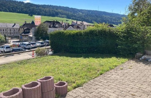 Tramelan Apartment | Studio Lumineux, Calme au Centre du Village, Proches de Piscine, et Commerces