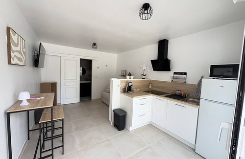 Trans-en-Provence Apartment | Studio Luna Var near the sea & private terrace