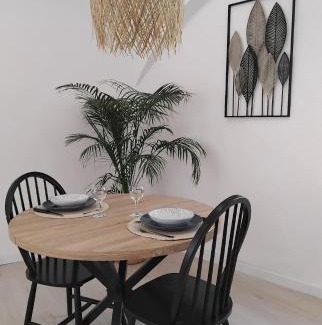 Saint-Ambroix Apartment | Studio Lysandre
