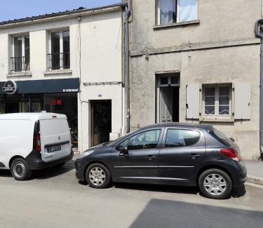 Villers-Cotterets Apartment | Studio meublé centre ville- gare Villers Cotterets