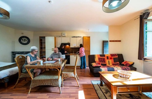 Arbigny Villa | Studio mit Jacuzzi 6 Personen