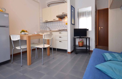Bibione Lido dei Pini Apartment | Studio mit Klimaanlage und Balkon