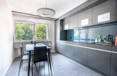 St. Gallen Apartment | Studio modern red (3) with shower (plus kitchen for shared use)