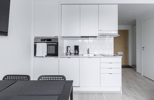 Myyrmaki Apartment | Studio near airport & train station + WiFi