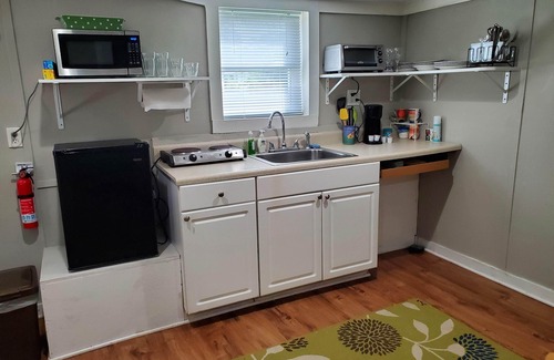 Core Creek Apartment | Studio-:Now Lower prices! Bring your boat for summer and fall fishing