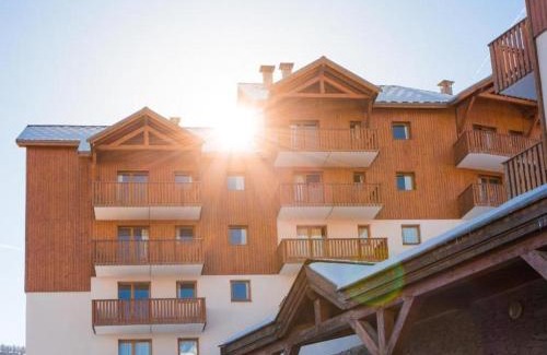 Puy-Saint-Vincent Apartment | Studio PMR 2 Pers avec Balcon Sud-Est et Accès Piscine, à 300m des Pistes - FR-1-504-341