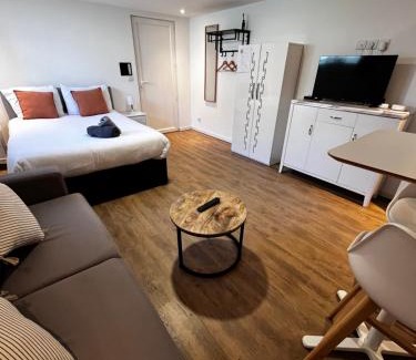 Marly-le-Roi Apartment | Studio proche gare et Versailles 4 min à pied train vers Paris
