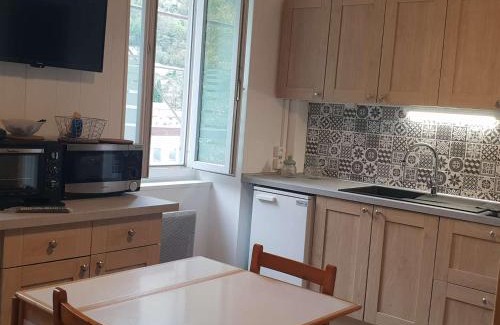 Cauterets Apartment | Studio rénové pour 4 pers à 50m du télécabine - FR-1-234-293