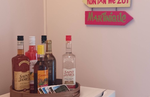 Tartane Apartment | STUDIO ROUGE GORGE A TARTANE