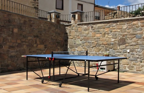 Villar del Rio Apartment | Studio 'Santa Cristina' with Mountain View, Shared Terrace and Shared Garden
