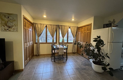 Plato Center Apartment | Studio Sleeps Four - Just Two Minutes Off The Highway