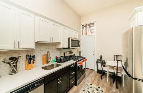 Manchester Apartment | Studio Suite - No Steps - Walkable & Free Parking