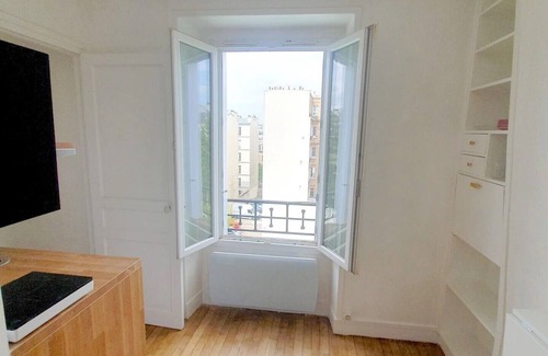 Levallois-Perret Apartment | Studio sur Levallois-perret pas Cher à 5 Minutes du Métro et de Paris