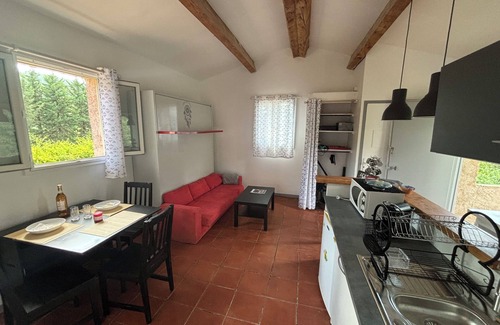 Villecroze Apartment | Studio terrace