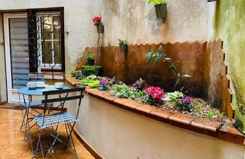 Saint-Etienne Apartment | Studio tiny et cosy quartier St Etienne