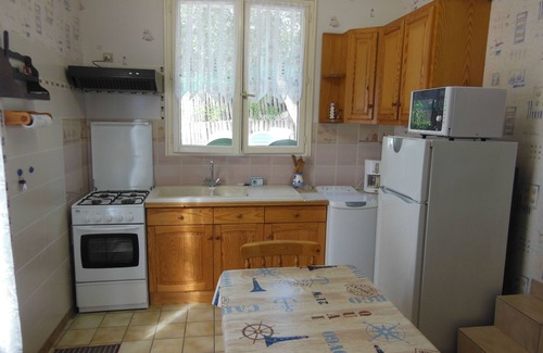 Saint-Pierre-d'Oleron Apartment | Studio with covered terrace 150m from Matha beach