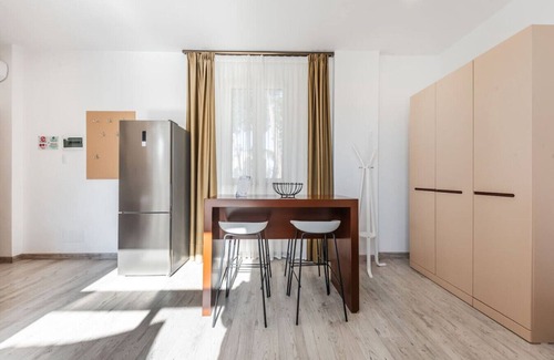 Qerek Apartment | Studio with Amazing Balcony - Kamelia