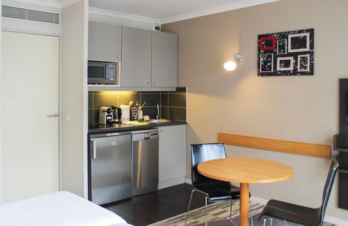 Issy-les-Moulineaux Apartment | Studio With Balcony In Issy Les Moulineaux