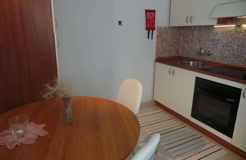 Sveti Juraj Apartment | Studio with terrace and barbecue facilities
