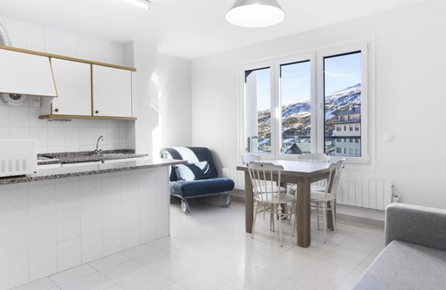 Pas de la Casa Apartment | Studio with Views. 300 mtr from slopes. PAS DE LA CASA. 24
