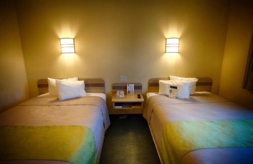 St. Robert Hotel | Studio Z, an Ascend Collection Hotel