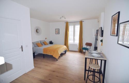 Chatellerault Apartment | Studios Lsquare Residence AFPA