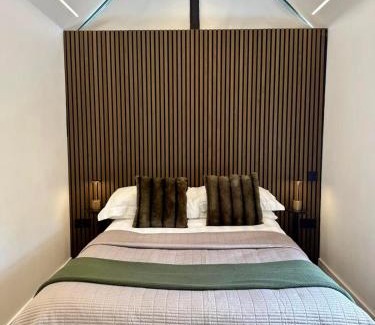 Bishop's Stortford Apartment | Stuga Cottage