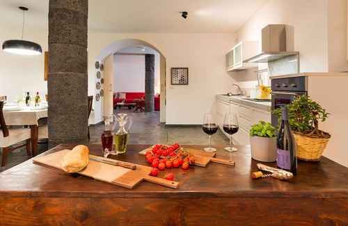Castiglione di Sicilia Villa | Stunning private villa with A/C, WIFI, private pool, TV, terrace, panoramic view and parking