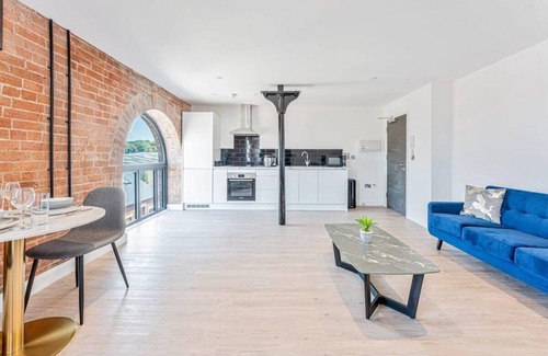 Burton on Trent Apartment | Stunning 1 Bed Apartment in Burton-on-Trent