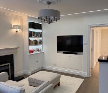 Pimlico Apartment | Stunning 2-bed, 2-bath Property In Central London