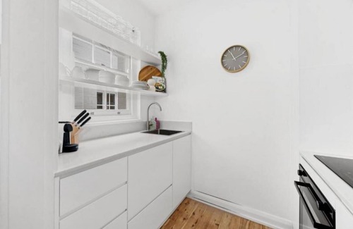 Randwick Apartment | Stunning 2 Bedroom Apartment in the heart of Randwick Sydney