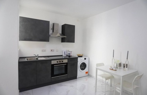 Ta' Giorni Apartment | Stunning 2 Bedroom, 2 Bathroom apt St Julians